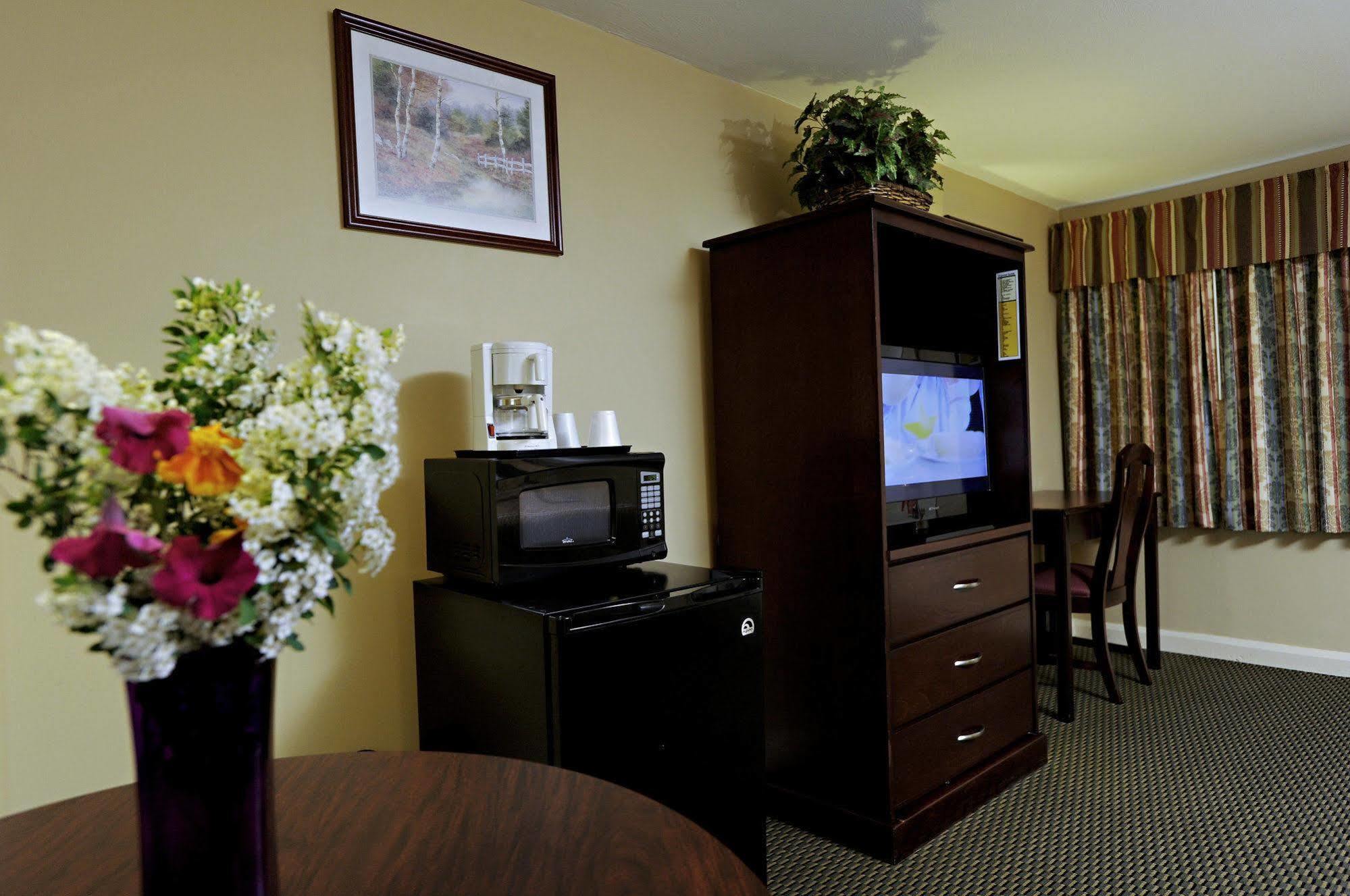 Mt. Madison Inn & Suites Gorham Ngoại thất bức ảnh